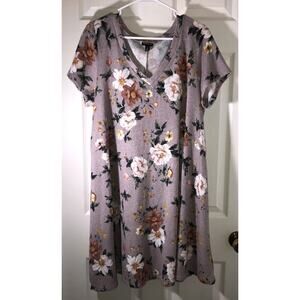 Torrid Dress Floral A Line Midi V Neck Short Sleeve Size 2